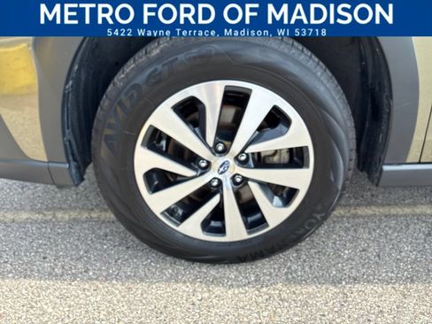 Used 2024 Subaru Outback Premium AWD/4WD image 45