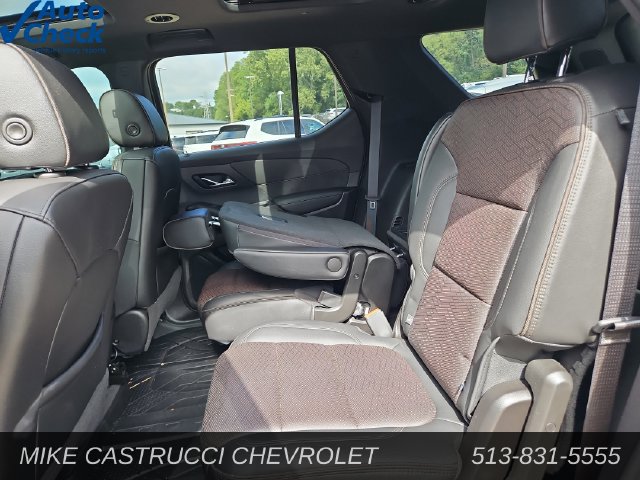 Used 2022 Chevrolet Traverse High Country w/ LPO, 'HIT The Road' Package AWD/4WD image 25