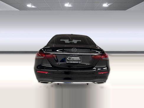 Used 2023 Mercedes-Benz E 350 4MATIC Sedan image 10