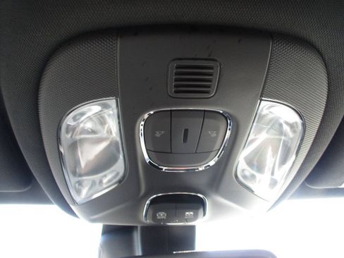 Used 2023 Jeep Compass Limited w/ Sun and Sound Group AWD/4WD image 22