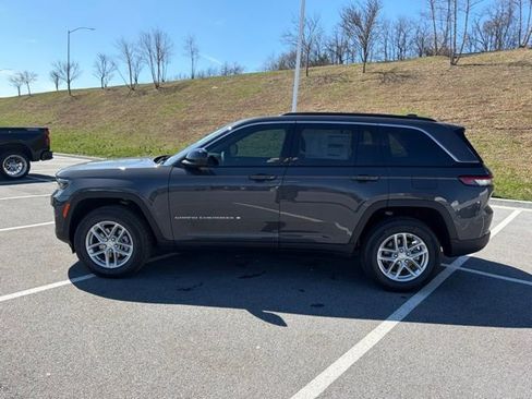 New 2026 Jeep Grand Cherokee Laredo X AWD/4WD image 4