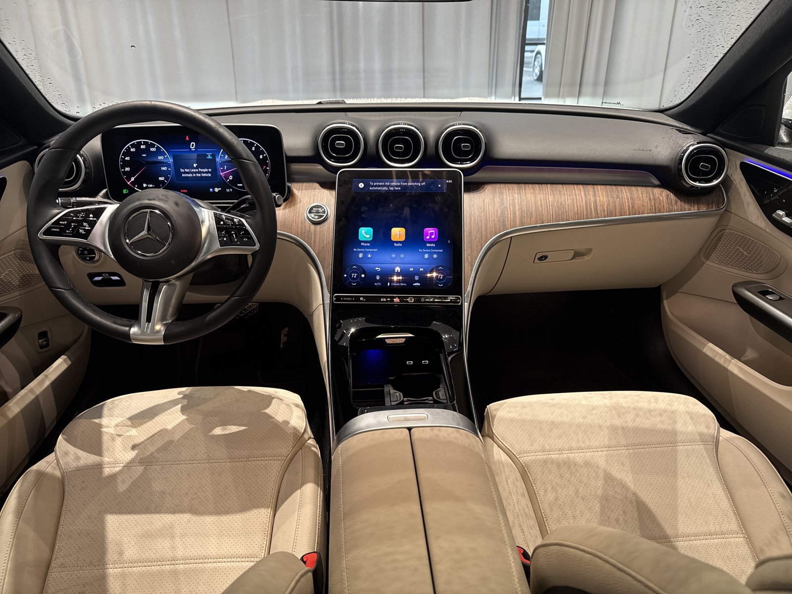 Used 2025 Mercedes-Benz C 300 4MATIC Sedan image 23