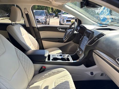 Certified 2024 Ford Edge Titanium image 26