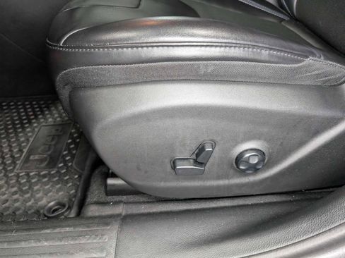 Used 2020 Jeep Cherokee Latitude Plus w/ Cold Weather Group image 34