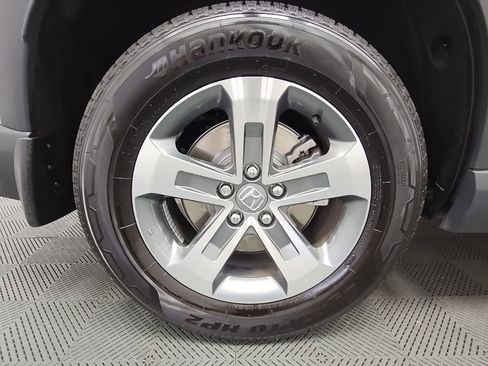 Used 2025 Honda Pilot EX-L image 48