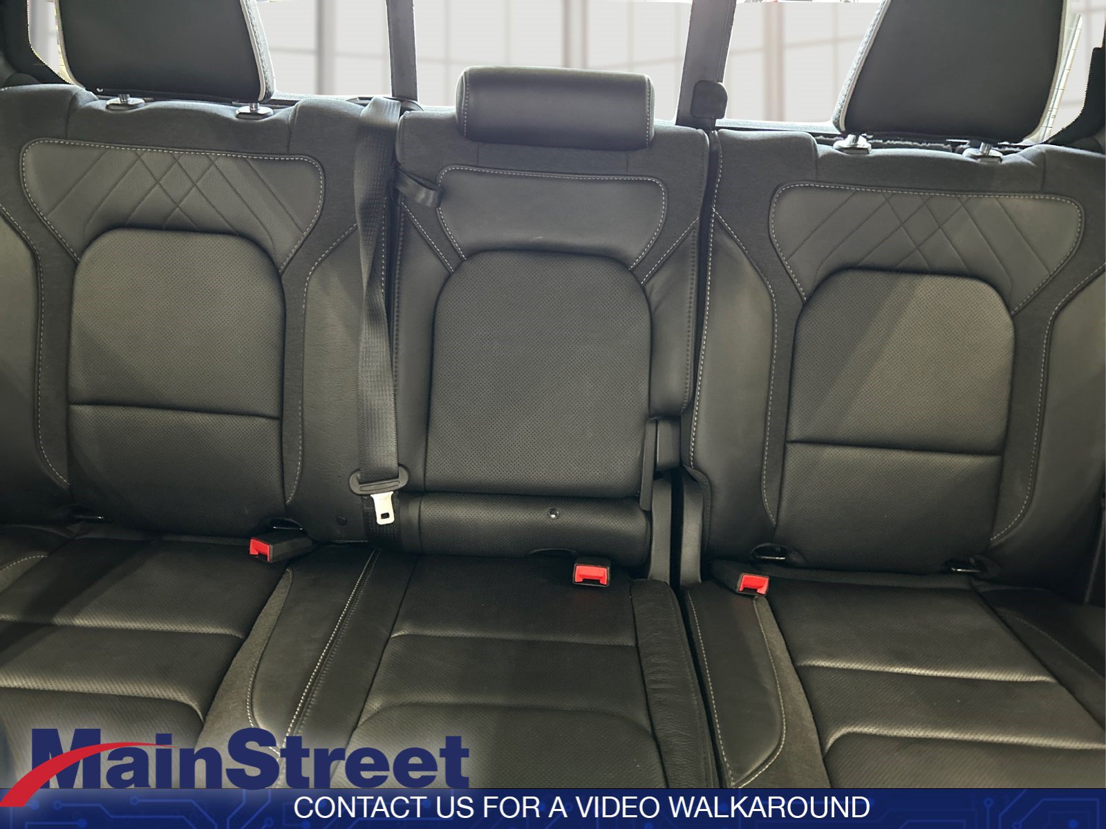 Used 2025 RAM 1500 Limited AWD/4WD image 13