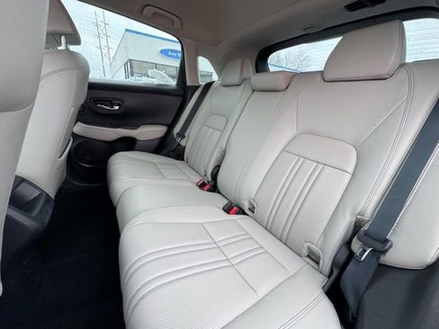 Used 2023 Honda HR-V EX-L image 12