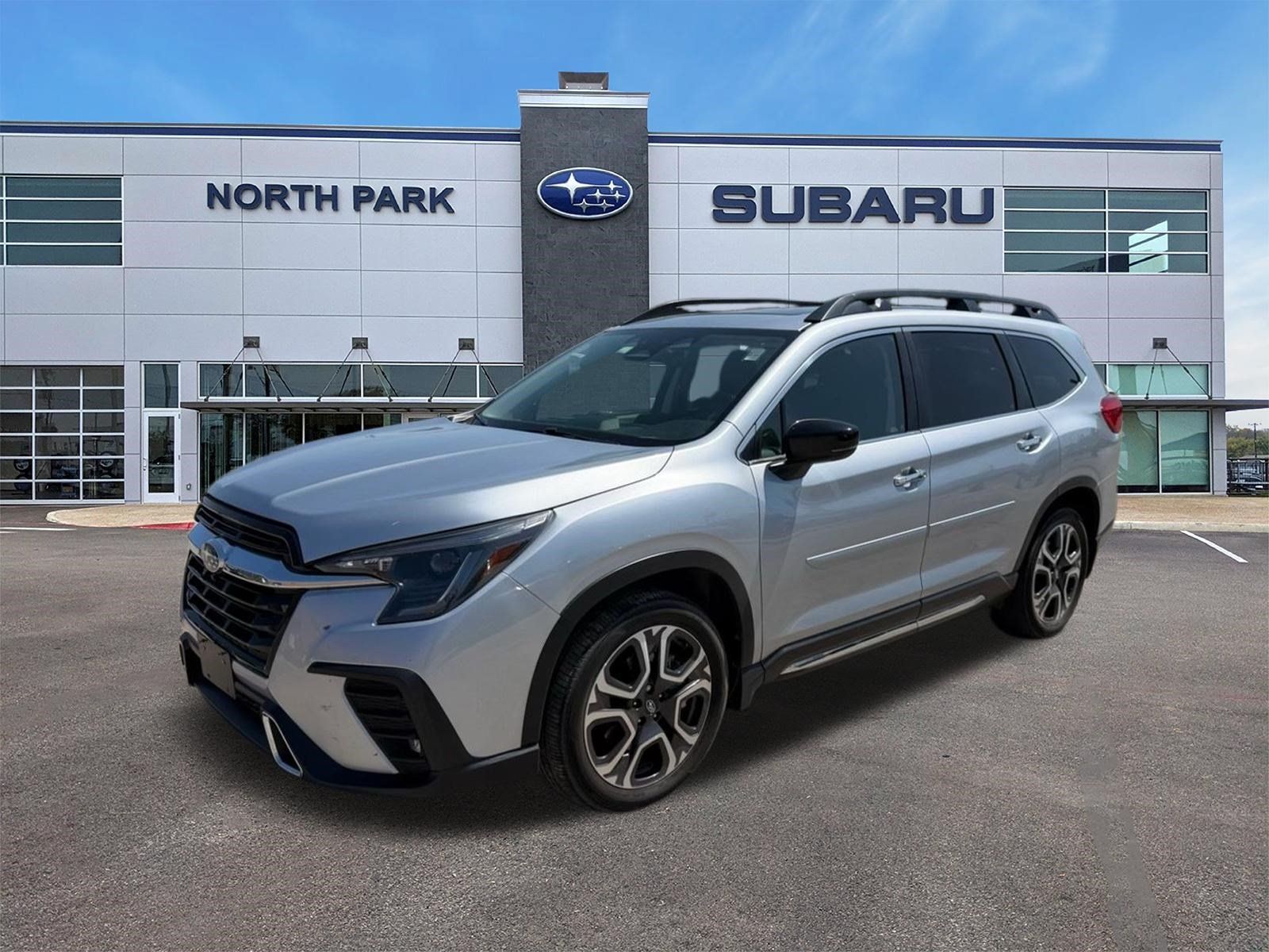 Used 2025 Subaru Ascent Touring AWD/4WD image 1