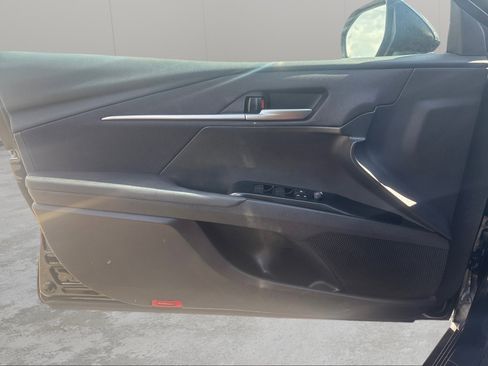 Used 2025 Toyota Camry LE image 21