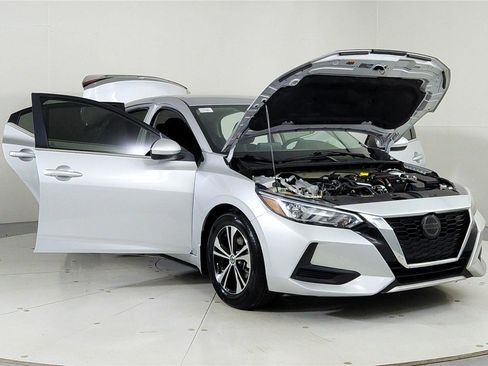 Used 2022 Nissan Sentra SV image 9