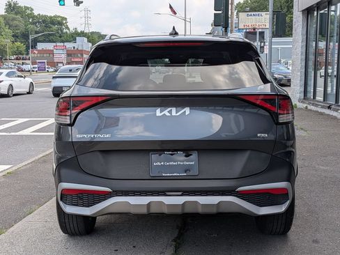 Used 2023 Kia Sportage EX AWD/4WD image 7
