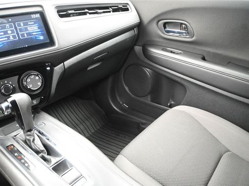 Certified 2021 Honda HR-V Sport image 5