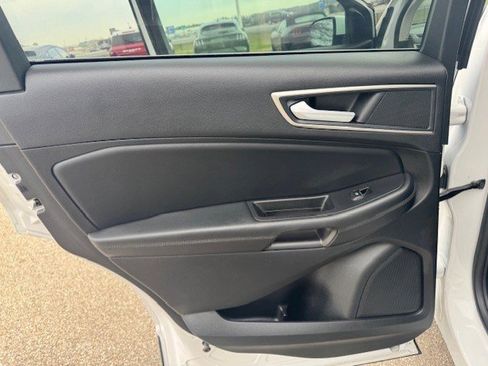 Certified 2024 Ford Edge SEL image 22