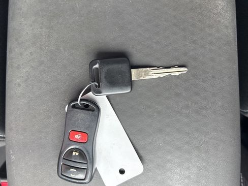 Used 2017 Nissan Frontier PRO-4X w/ Pro-4x Graphics Package image 21