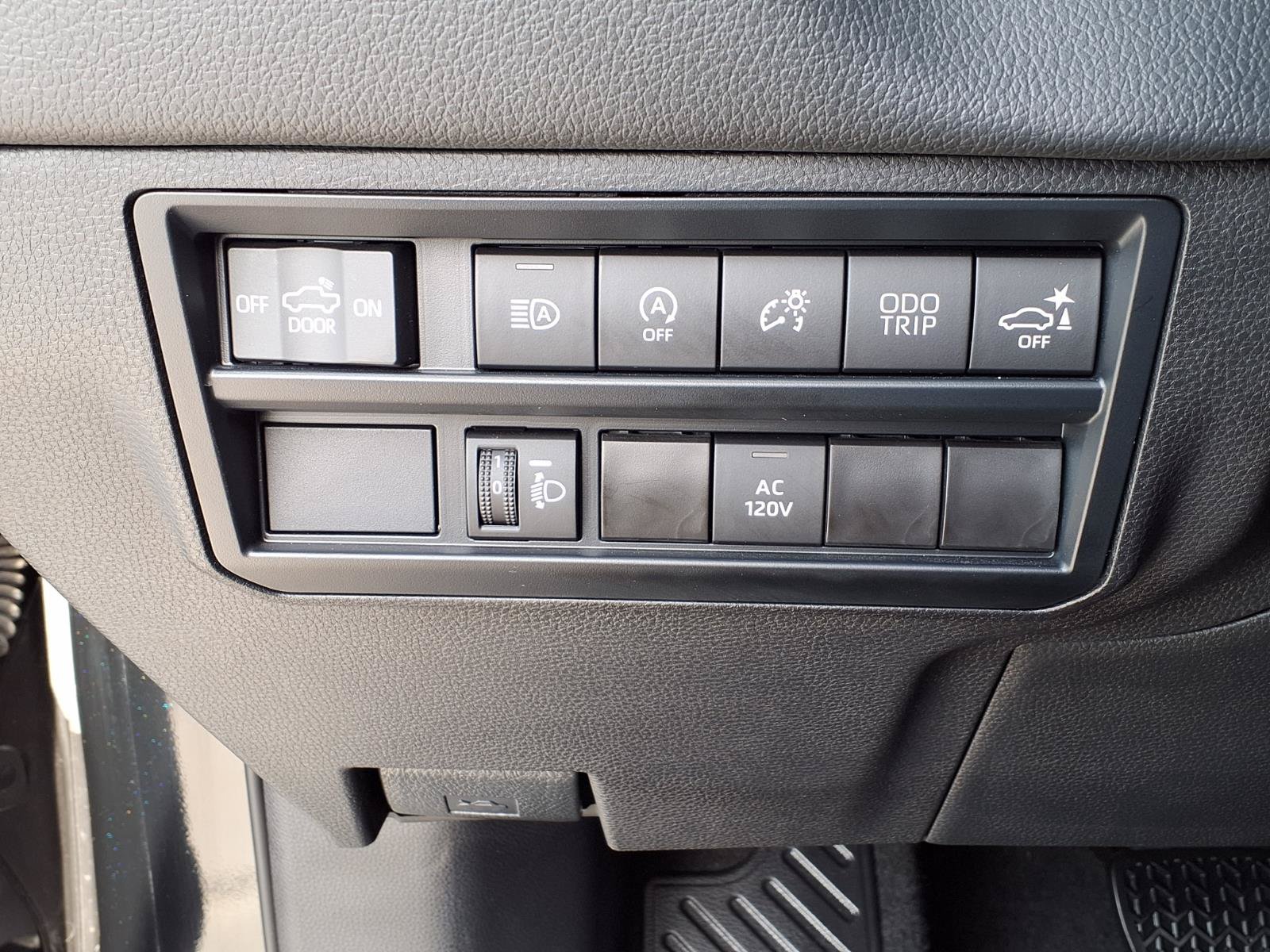 Used 2024 Toyota Tundra Limited w/ Power Package AWD/4WD image 24