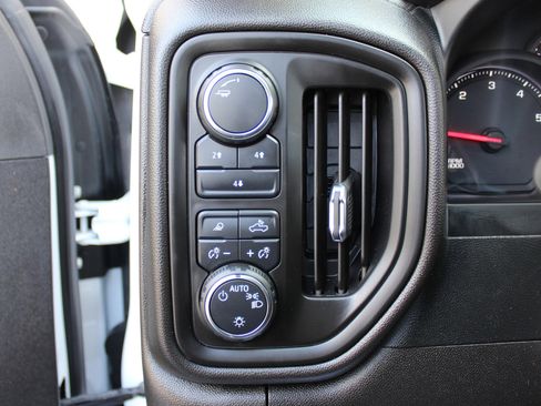 Used 2024 Chevrolet Silverado 2500 W/T w/ WT Convenience Package image 25