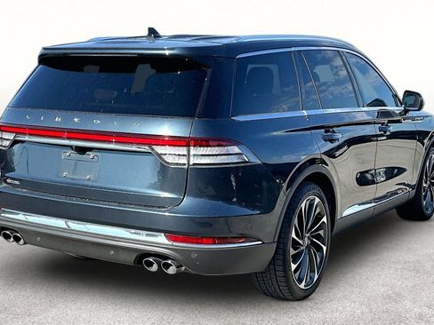 Used 2022 Lincoln Aviator Reserve w/ Equipment Group 201A RWD image 2