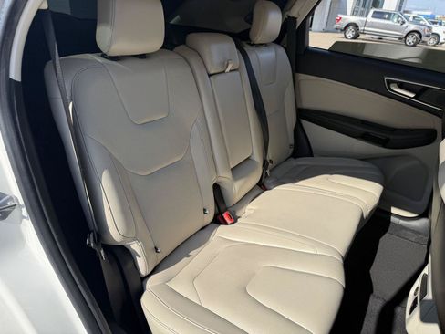 Used 2022 Ford Edge Titanium w/ Equipment Group 301A AWD/4WD image 16