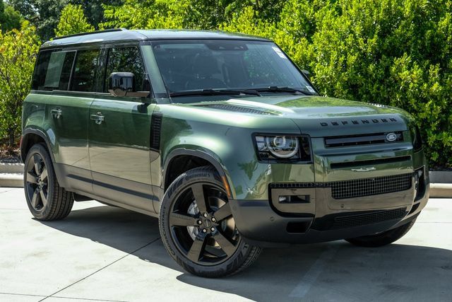 New 2026 Land Rover Defender 110 S AWD/4WD image 7
