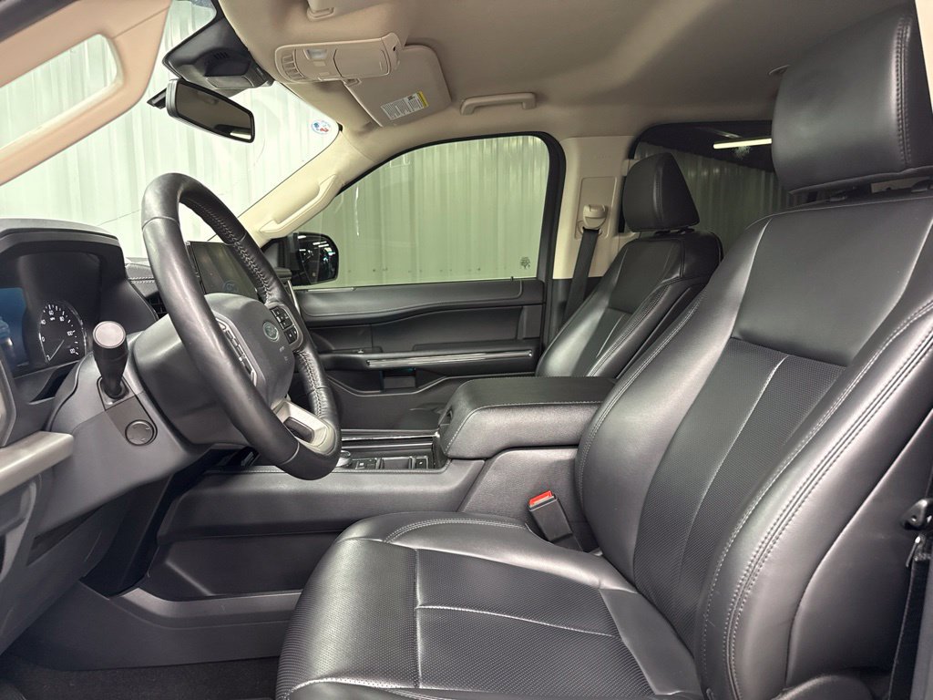 Used 2024 Ford Expedition XLT RWD image 17