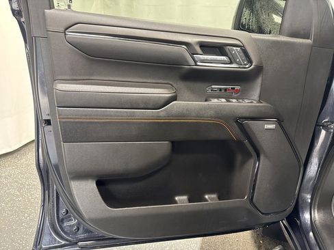 Used 2023 GMC Sierra 1500 AT4 w/ Technology Package image 8