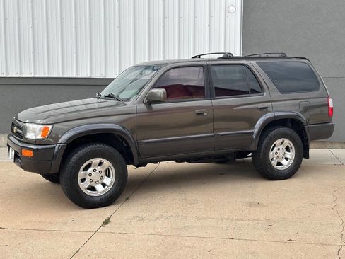 Used 1997 Toyota 4Runner Limited image 6