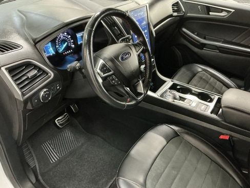 Used 2022 Ford Edge ST-Line image 13