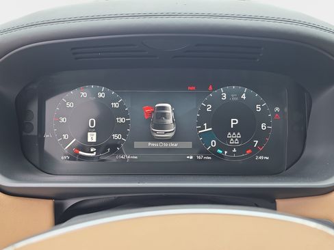 Used 2025 Land Rover Discovery Metropolitan Edition AWD/4WD image 20