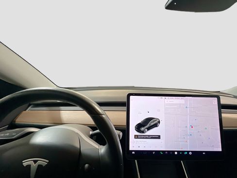 Used 2018 Tesla Model 3 Long Range image 7
