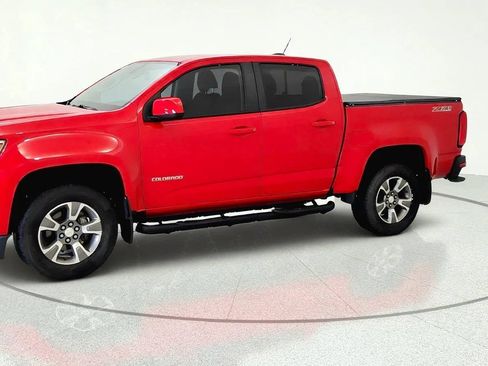 Used 2018 Chevrolet Colorado Z71 AWD/4WD image 4