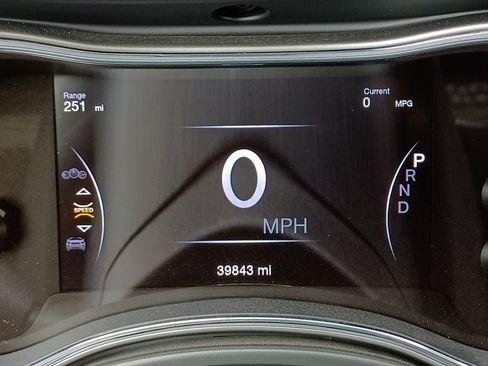 Used 2021 Jeep Grand Cherokee Limited AWD/4WD image 12