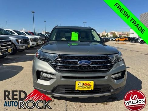 Used 2020 Ford Explorer XLT w/ Equipment Group 202A AWD/4WD image 3