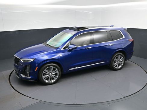 Used 2023 Cadillac XT6 Premium Luxury w/ Technology Package image 30