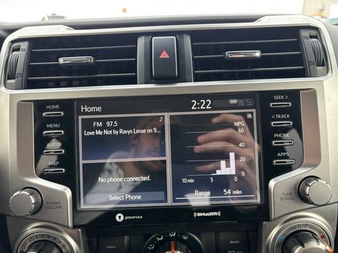 Used 2022 Toyota 4Runner SR5 image 23