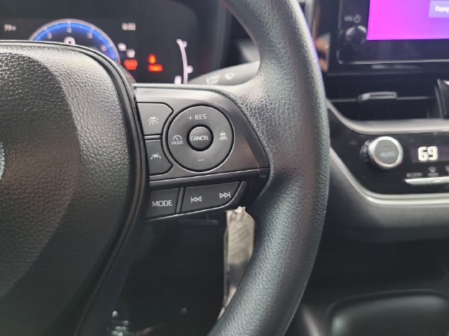 Used 2026 Toyota Corolla LE FWD image 16