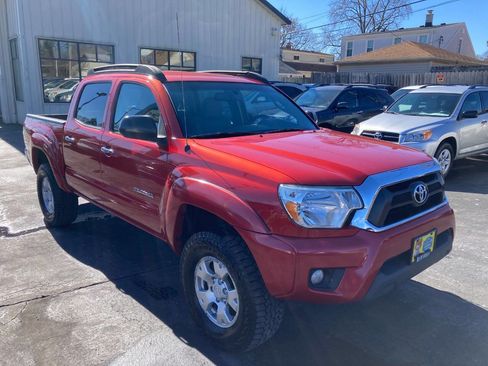 Used 2013 Toyota Tacoma V6 4x4 4dr Double Cab 5.0 ft S image 48