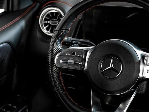 Used 2023 Mercedes-Benz EQB 300 4MATIC image 15