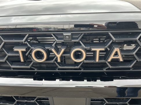 Certified 2025 Toyota 4Runner Trailhunter image 9