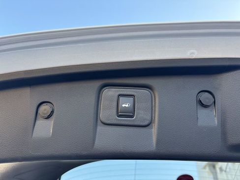 Certified 2024 Nissan Murano SL image 34