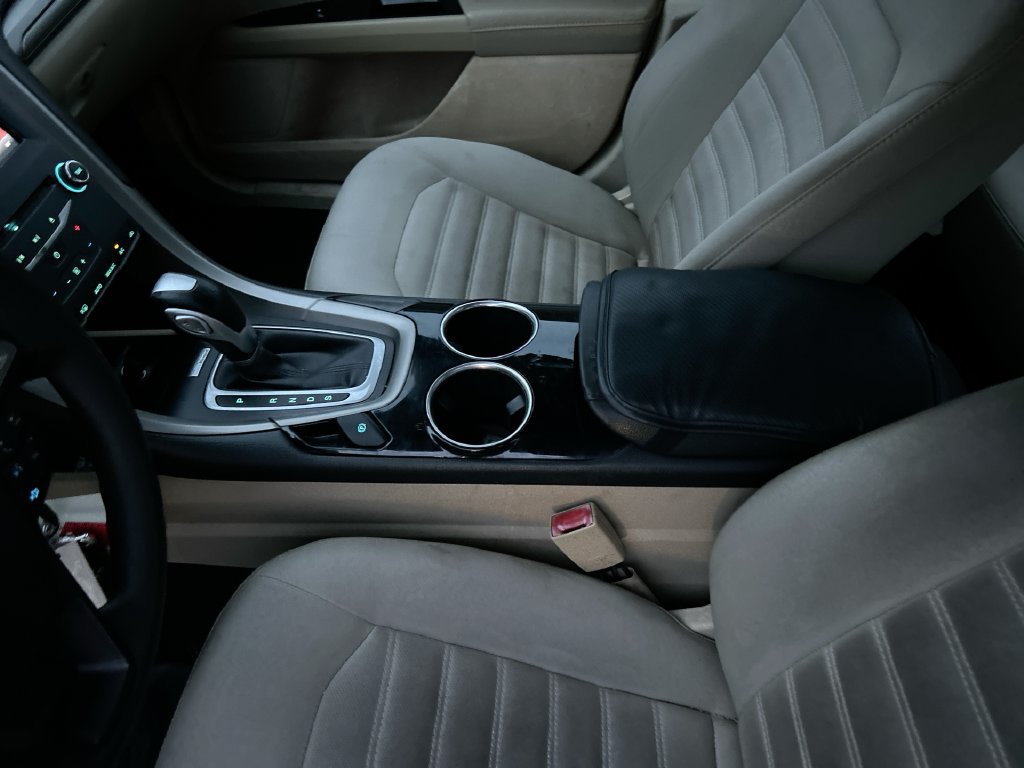 Used 2013 Ford Fusion SE FWD image 25