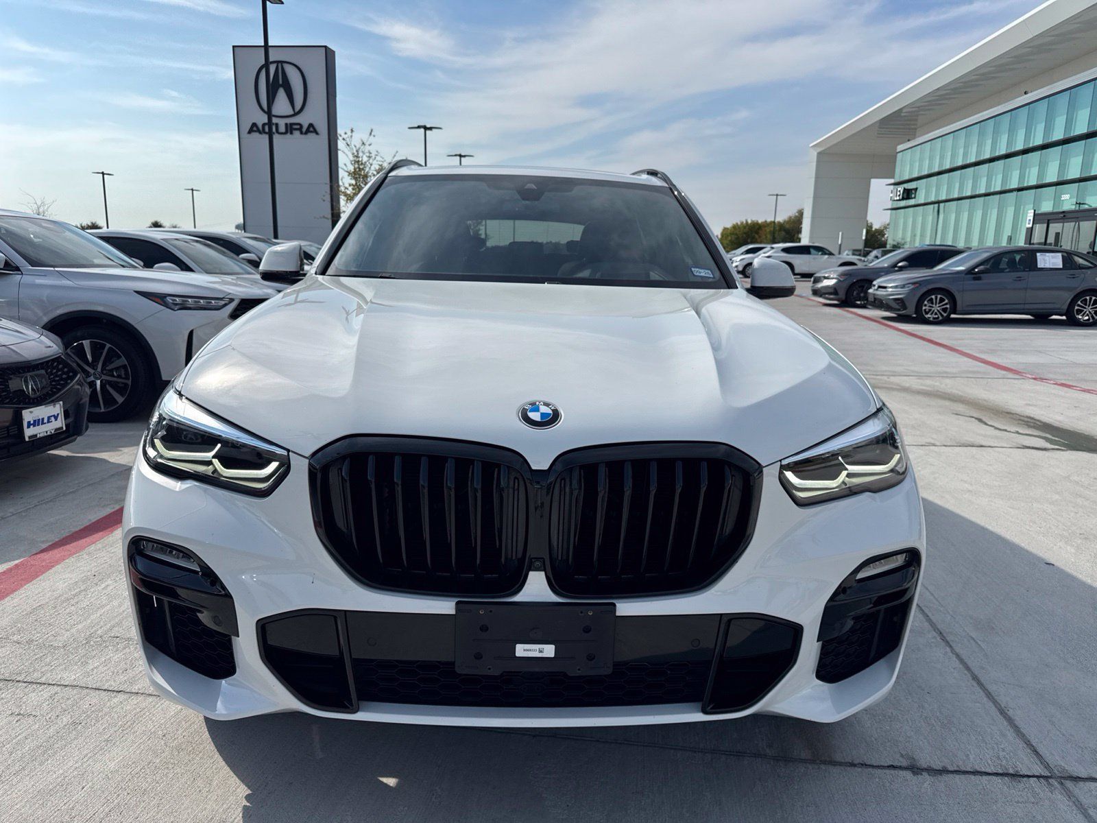 Used 2021 BMW X5 M50i w/ Premium Package AWD/4WD image 2