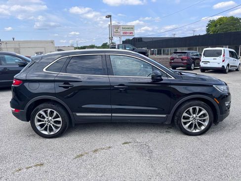 Used 2018 Lincoln MKC Select w/ Lincoln MKC Climate Package AWD/4WD image 2