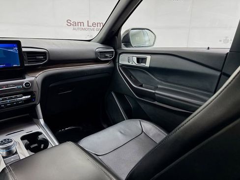 Used 2020 Ford Explorer Limited image 24