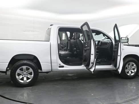 Used 2024 RAM 1500 Laramie RWD image 44