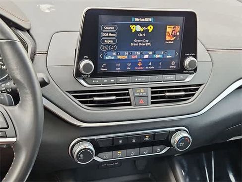 Used 2022 Nissan Altima 2.5 SR image 27