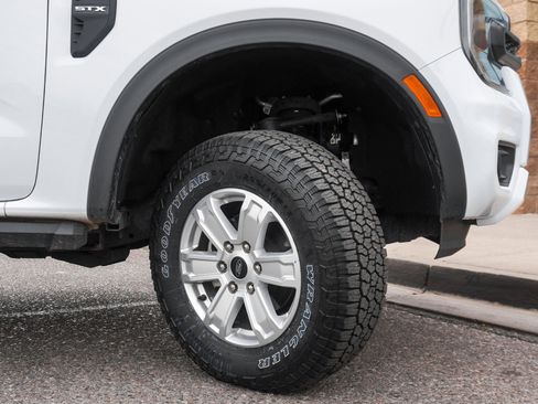 Used 2025 Ford Ranger XL image 13