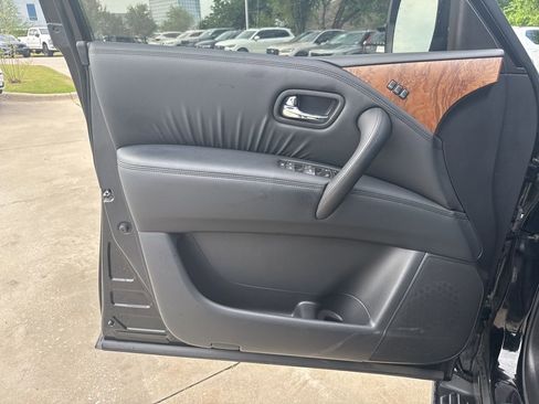 Used 2024 Nissan Armada SL w/ Captain's Chairs Package image 20