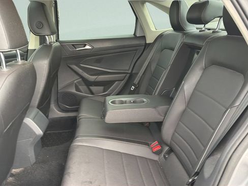 Used 2023 Volkswagen Jetta SE FWD image 29