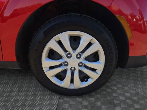 Used 2024 Kia Soul LX FWD image 35