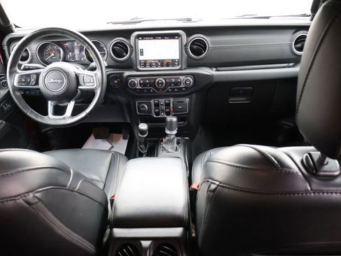 Used 2021 Jeep Wrangler Unlimited Sahara w/ Cold Weather Group image 15